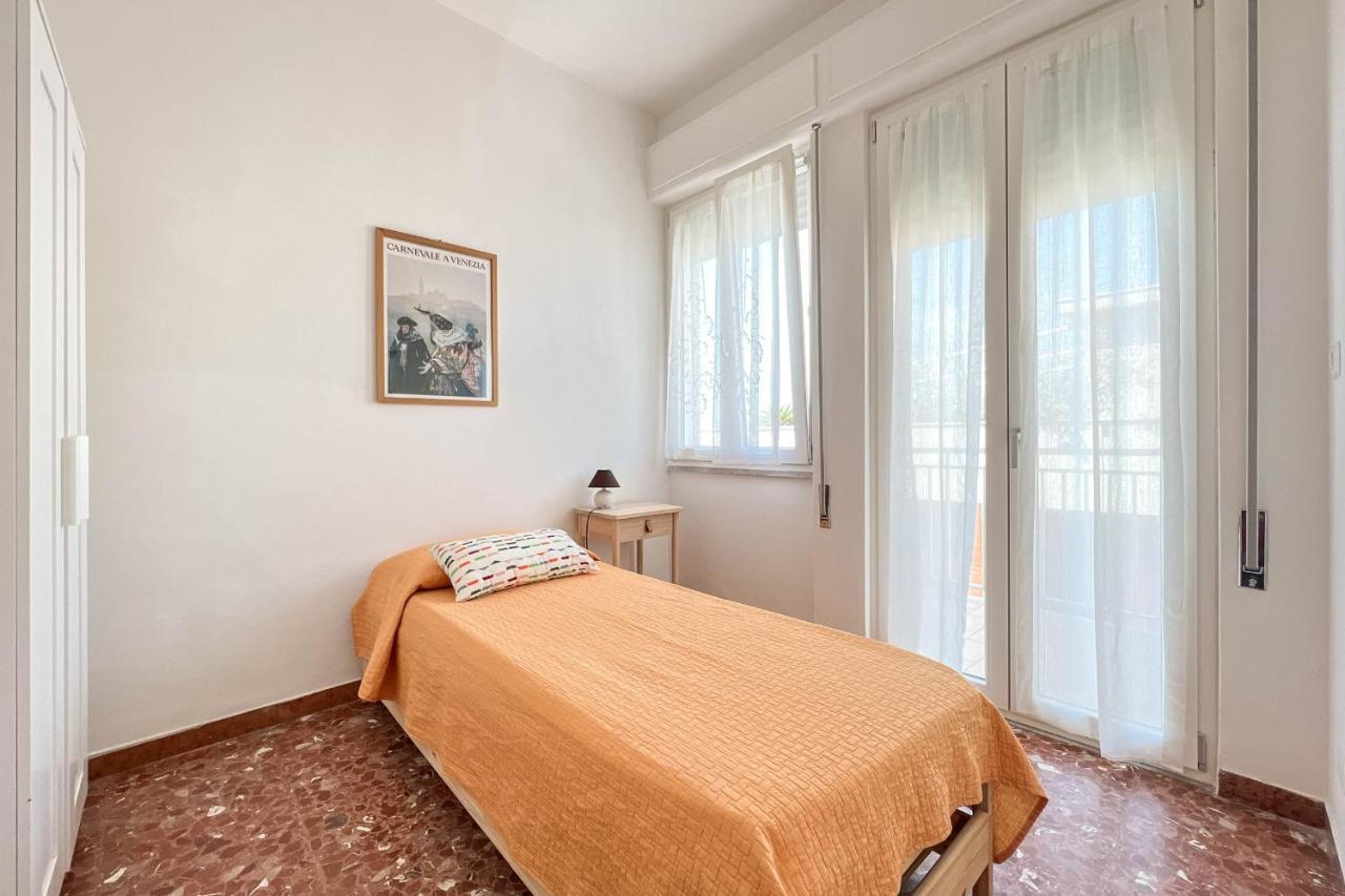 Il Mare In Giardino Apartment Scauri  Exterior photo