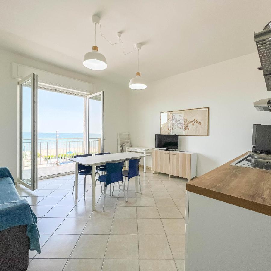 Il Mare In Giardino Apartment Scauri  Exterior photo