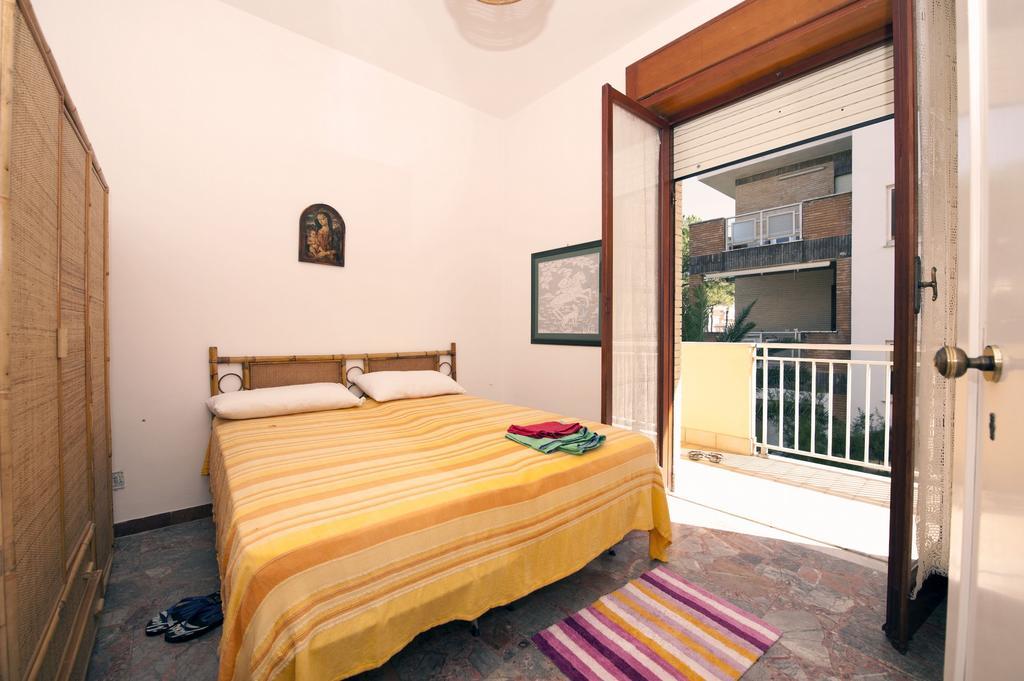 Il Mare In Giardino Apartment Scauri  Exterior photo