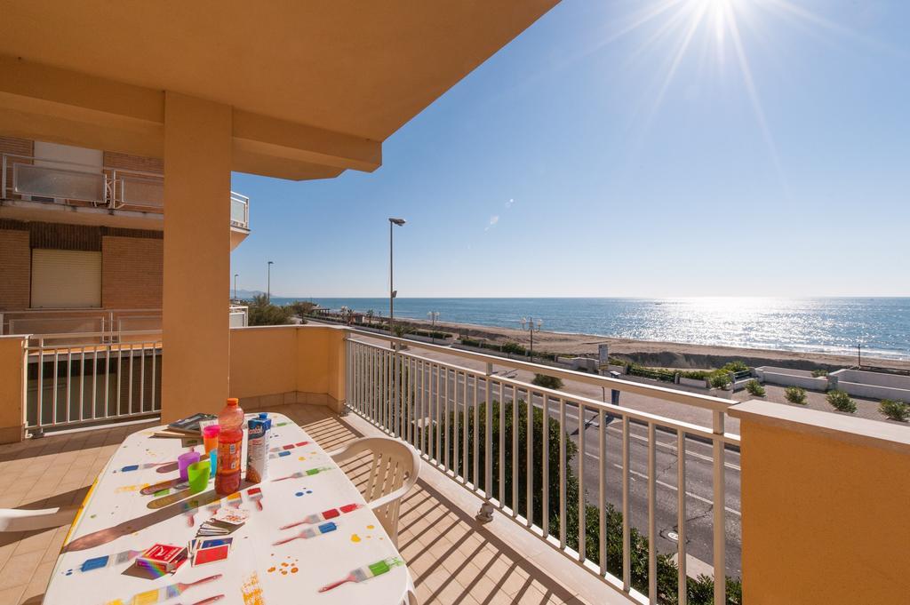 Il Mare In Giardino Apartment Scauri  Exterior photo